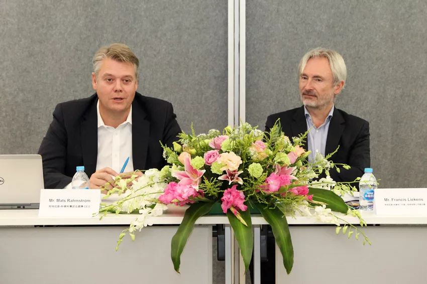 阿特拉斯·科普柯集團總裁兼首席執行官Mats Rahmström(左)與陪同訪問的阿特拉斯·科普柯(中國)投資有限公司副總裁Francis Liekens(右)